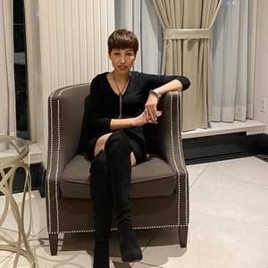 Meet your Posher, Christine